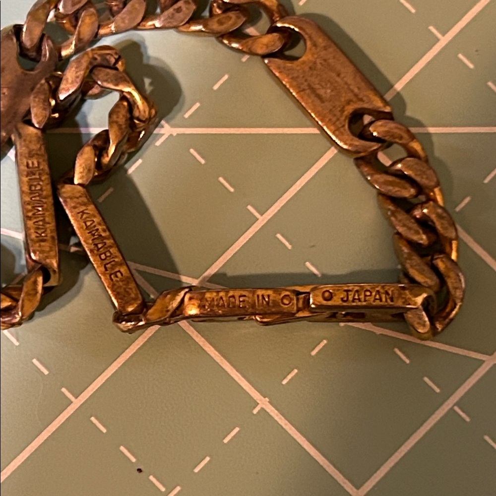 Kamable Men's Gold toned Chain Bracelet - Picture 3 of 6